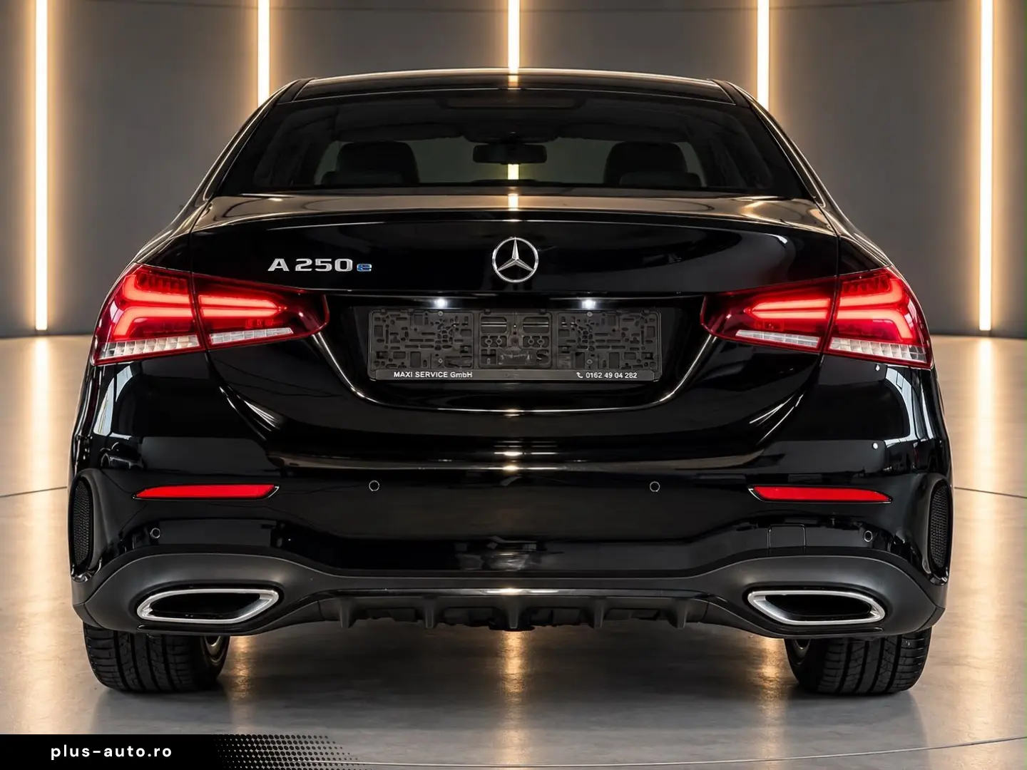 MERCEDES-BENZ A 250 e Limousine AMG-Line