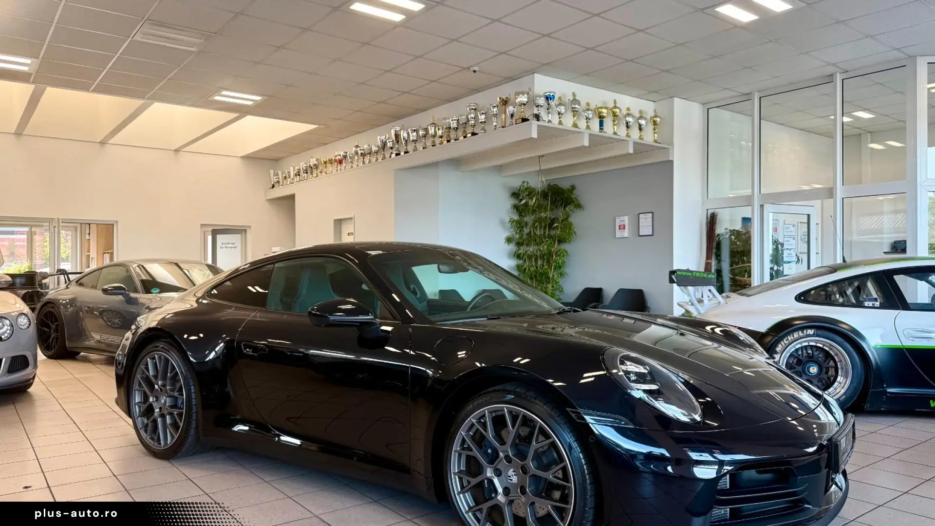 Porsche 911 992 Carrera LIFT Sportabgas InnoDrive BOSE