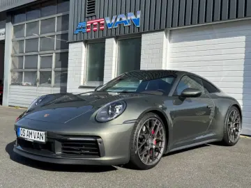 Porsche 992 911 Carrera 4 S