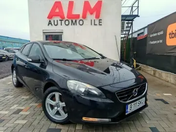 Volvo V40 Momentum Diesel 2015 - Rate   Credit   Garantie