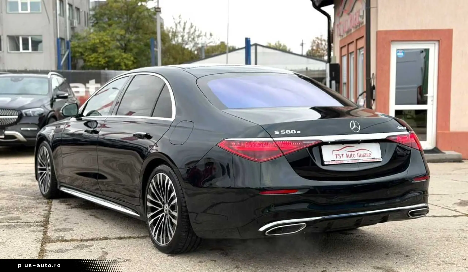Mercedes-Benz S