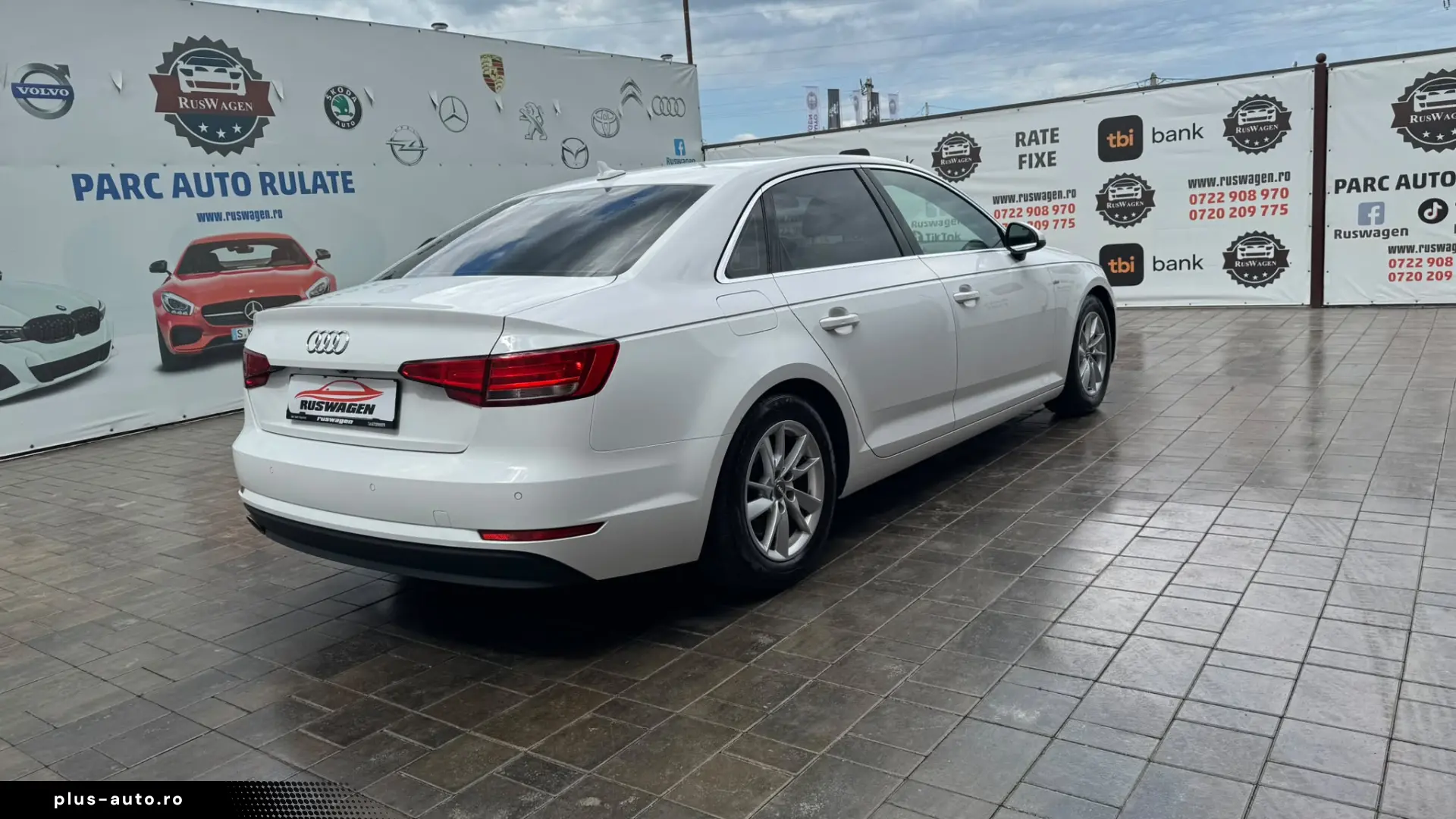 AUDI A4 2015