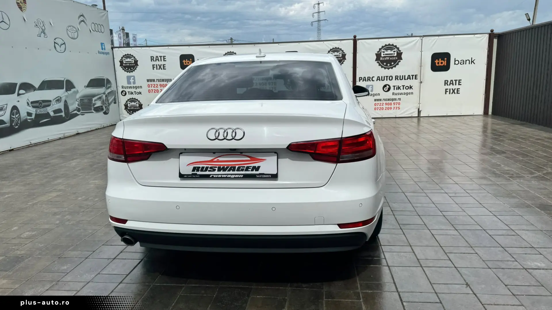 AUDI A4 2015