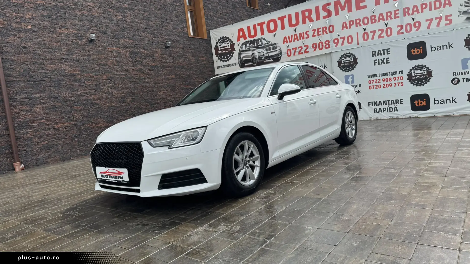 AUDI A4 2015