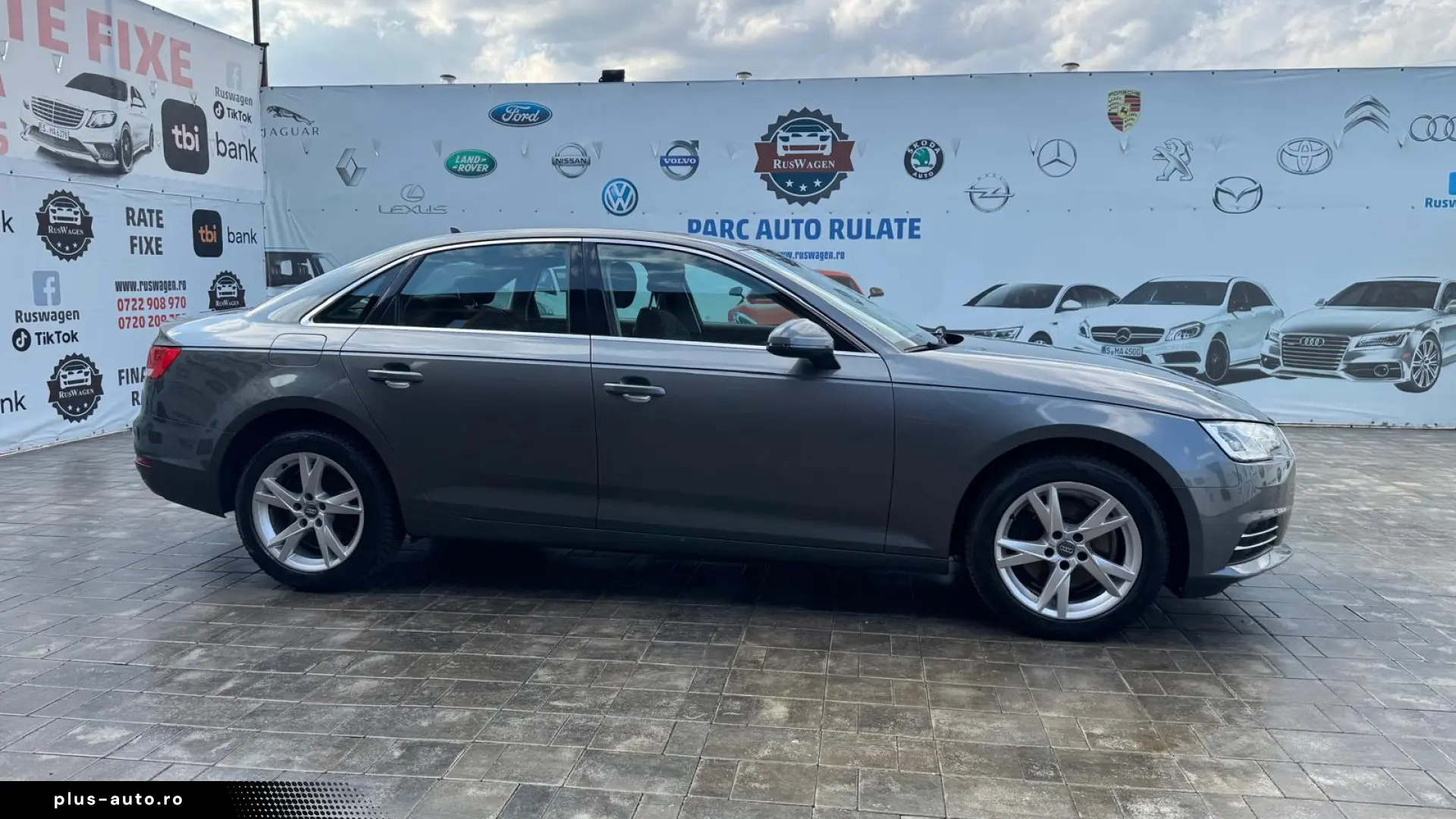 AUDI A4 2016