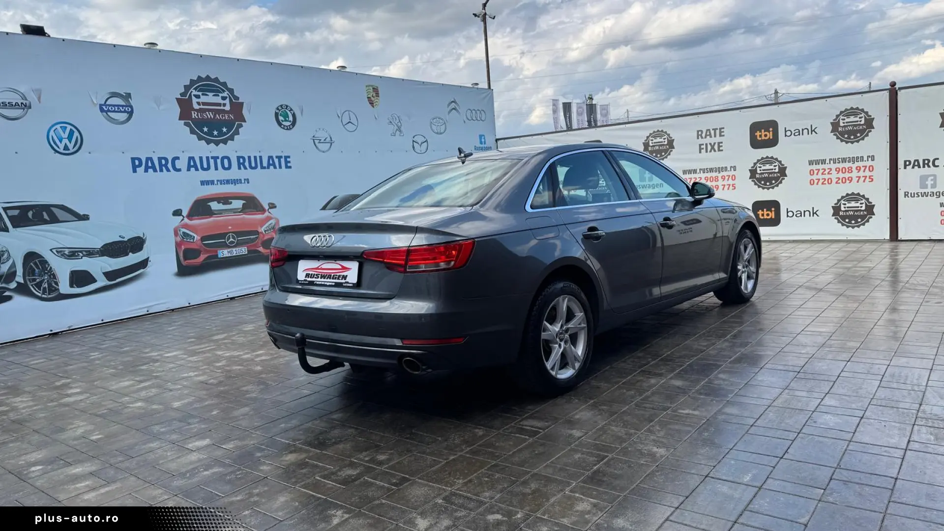 AUDI A4 2016