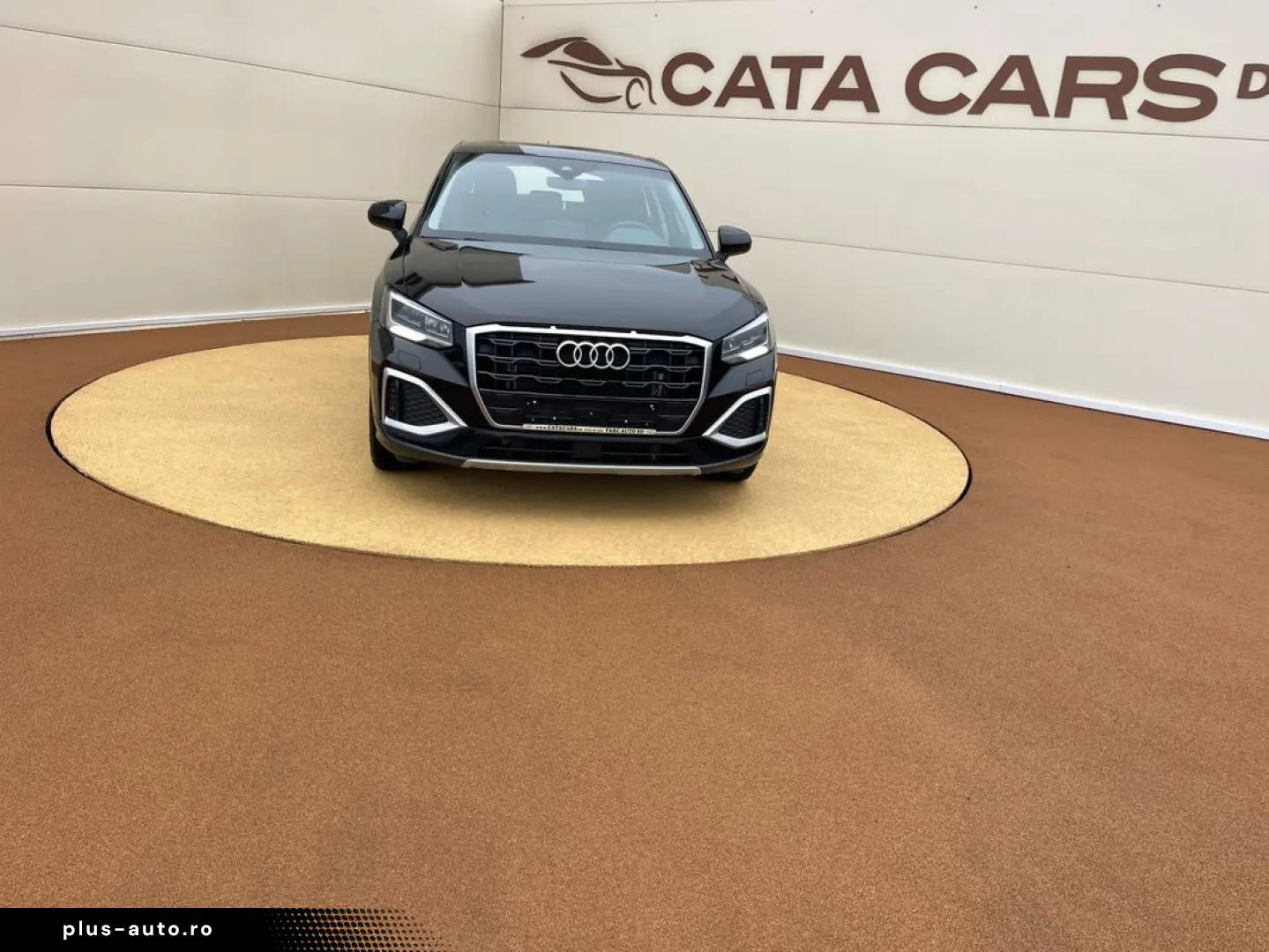 Audi Q2 35TFSI  150CP  LED  Cockpit  Distronic  Camera  CarP