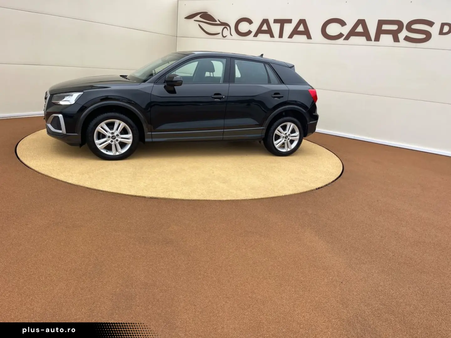 Audi Q2 35TFSI  150CP  LED  Cockpit  Distronic  Camera  CarP