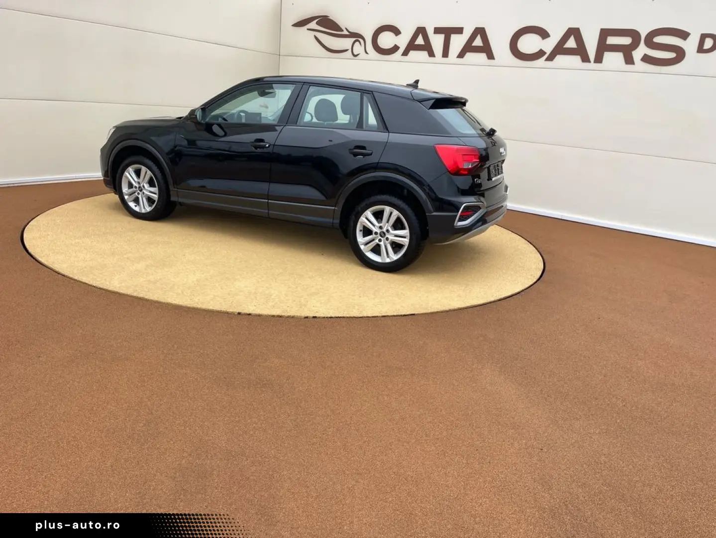Audi Q2 35TFSI  150CP  LED  Cockpit  Distronic  Camera  CarP