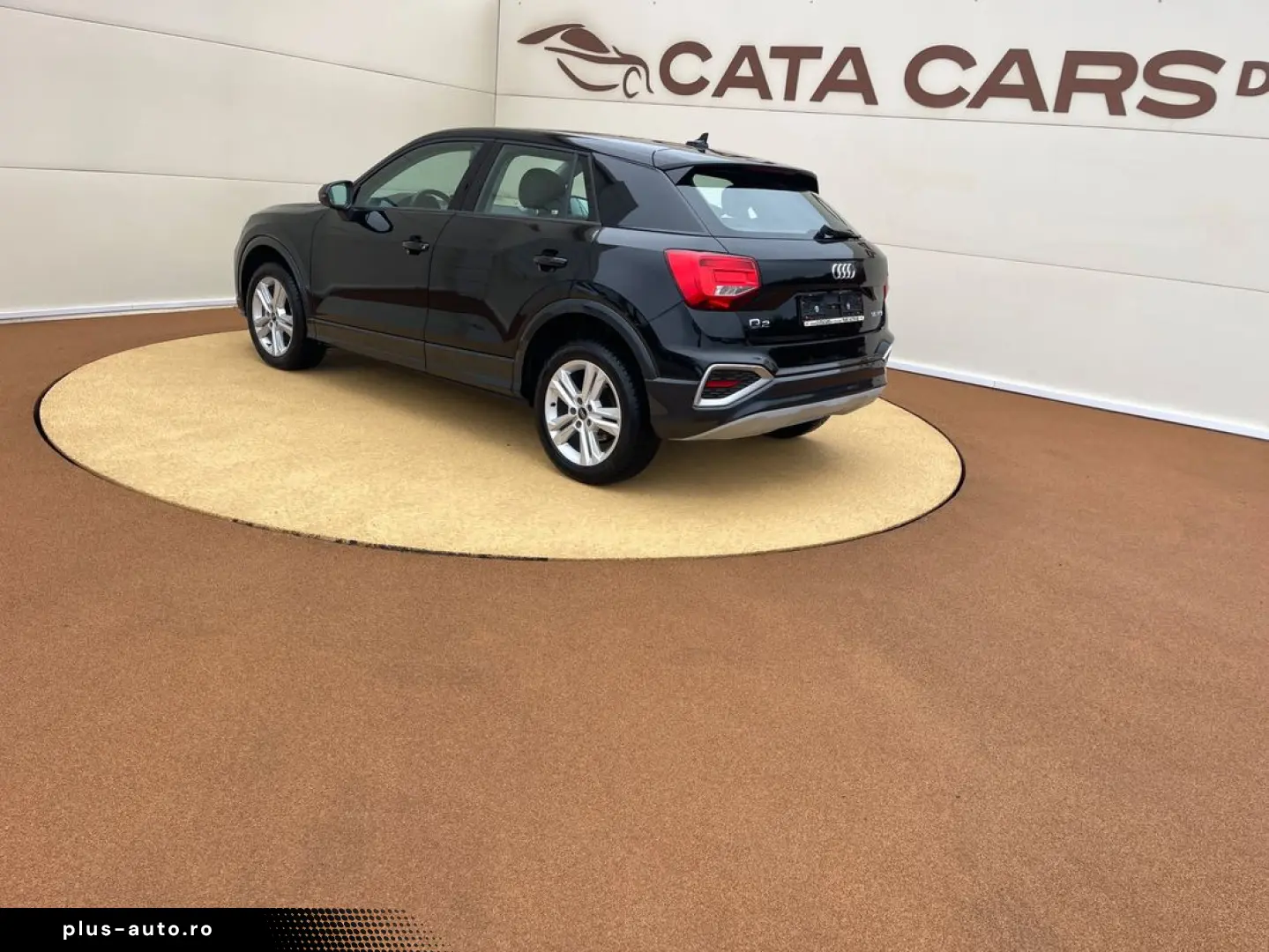 Audi Q2 35TFSI  150CP  LED  Cockpit  Distronic  Camera  CarP