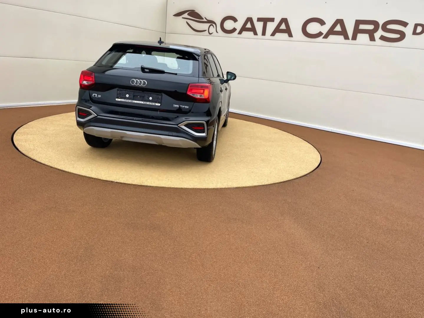Audi Q2 35TFSI  150CP  LED  Cockpit  Distronic  Camera  CarP