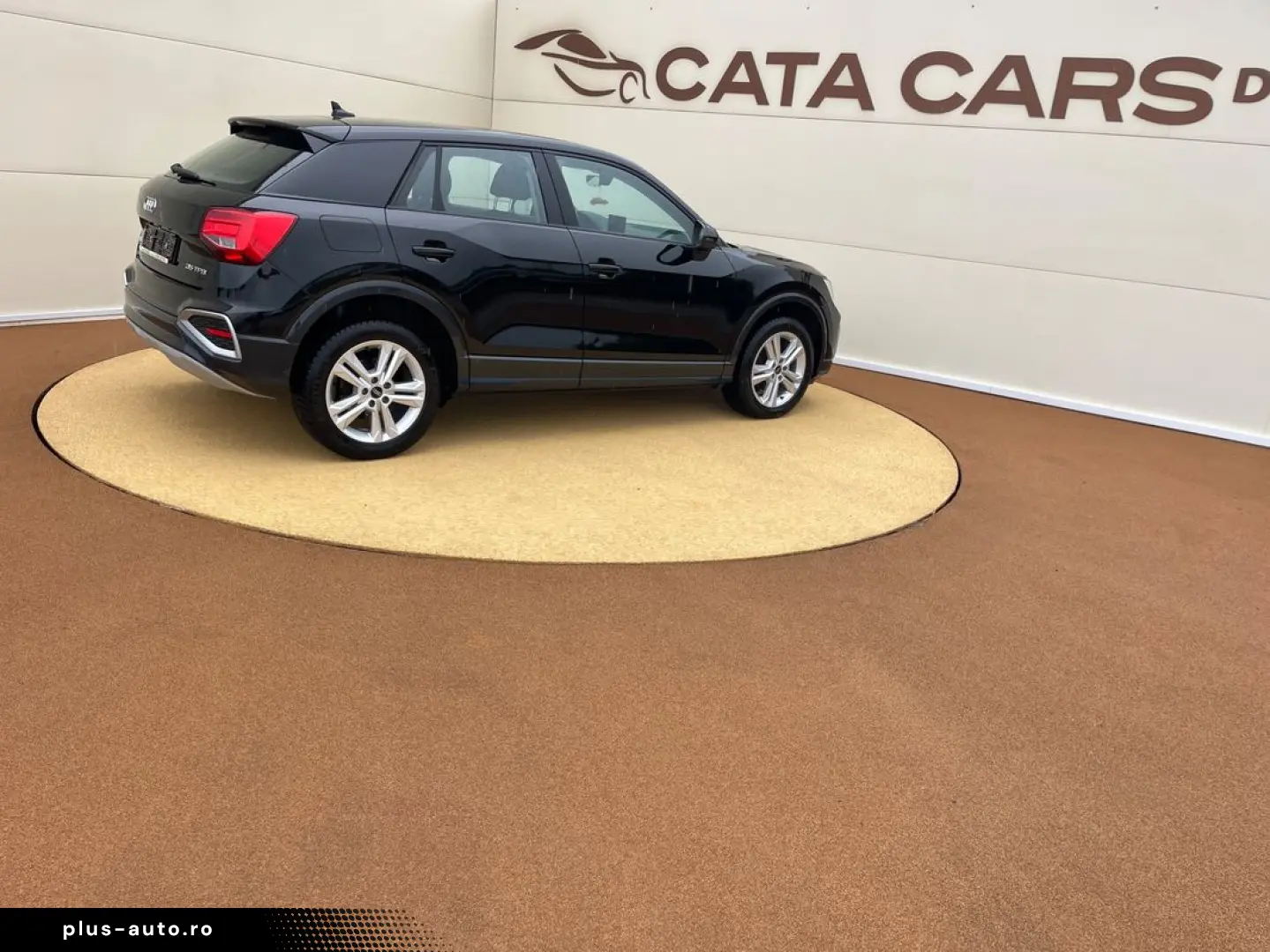 Audi Q2 35TFSI  150CP  LED  Cockpit  Distronic  Camera  CarP