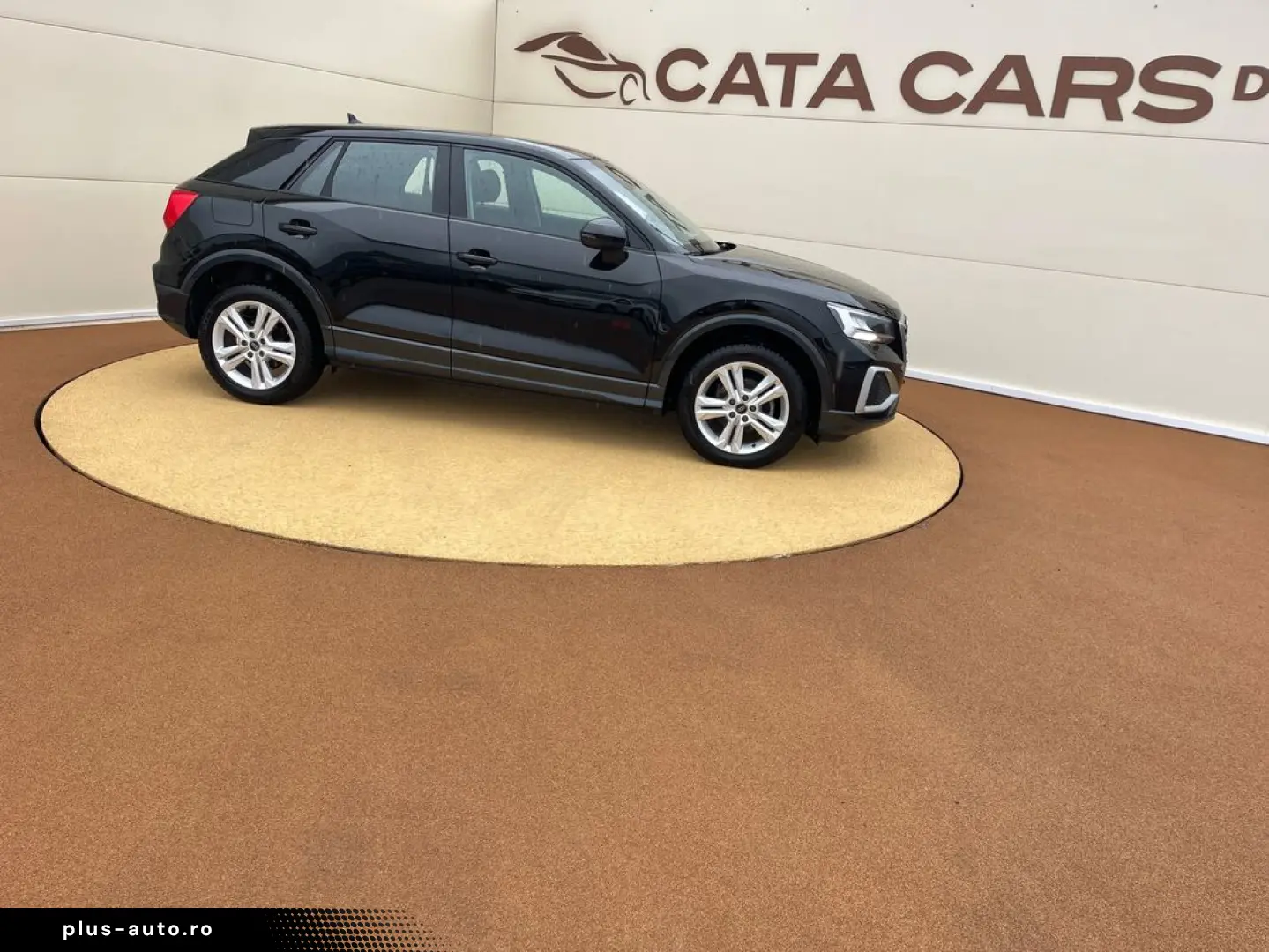 Audi Q2 35TFSI  150CP  LED  Cockpit  Distronic  Camera  CarP