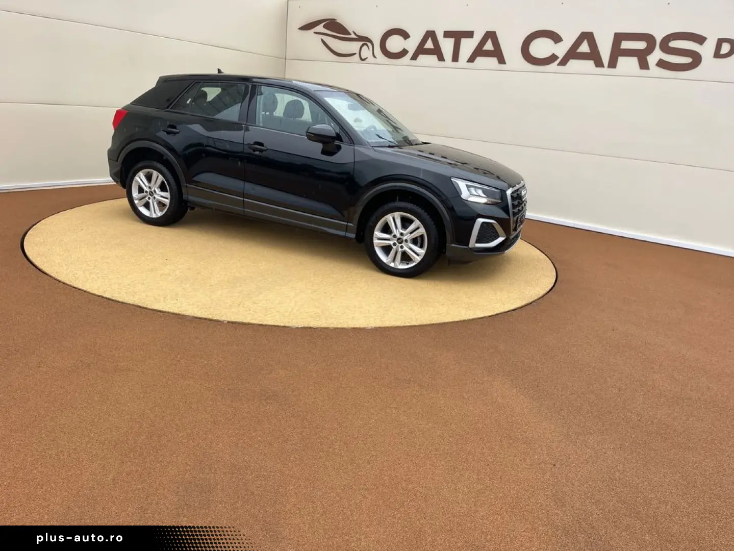Audi Q2 35TFSI  150CP  LED  Cockpit  Distronic  Camera  CarP