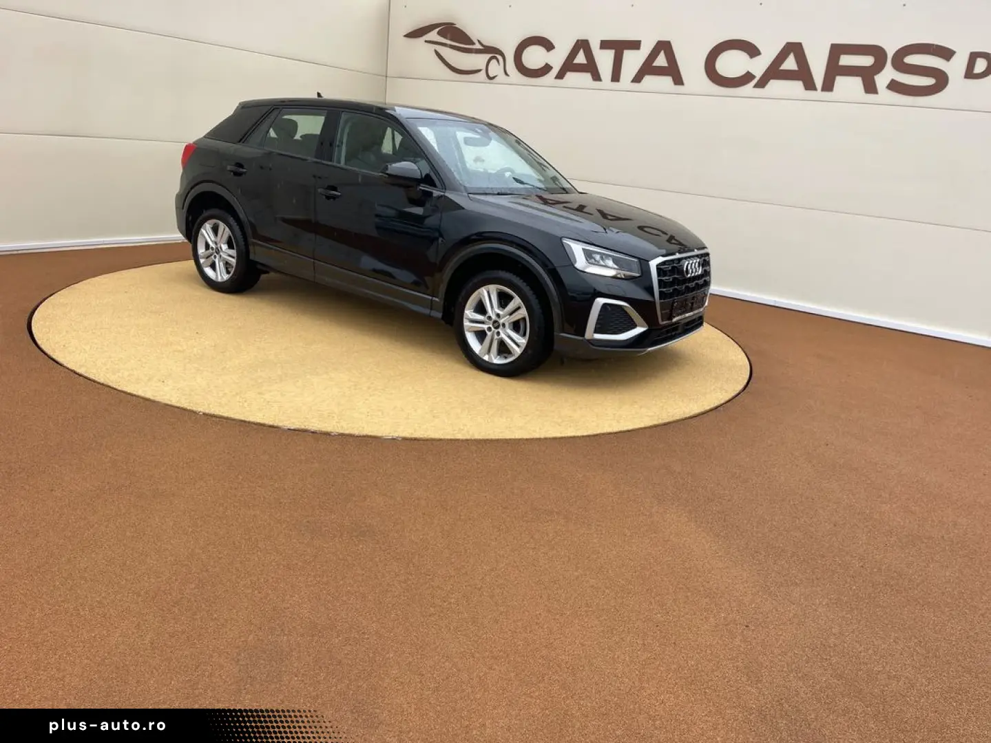 Audi Q2 35TFSI  150CP  LED  Cockpit  Distronic  Camera  CarP