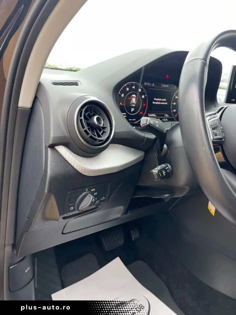 Audi Q2 35TFSI  150CP  LED  Cockpit  Distronic  Camera  CarP
