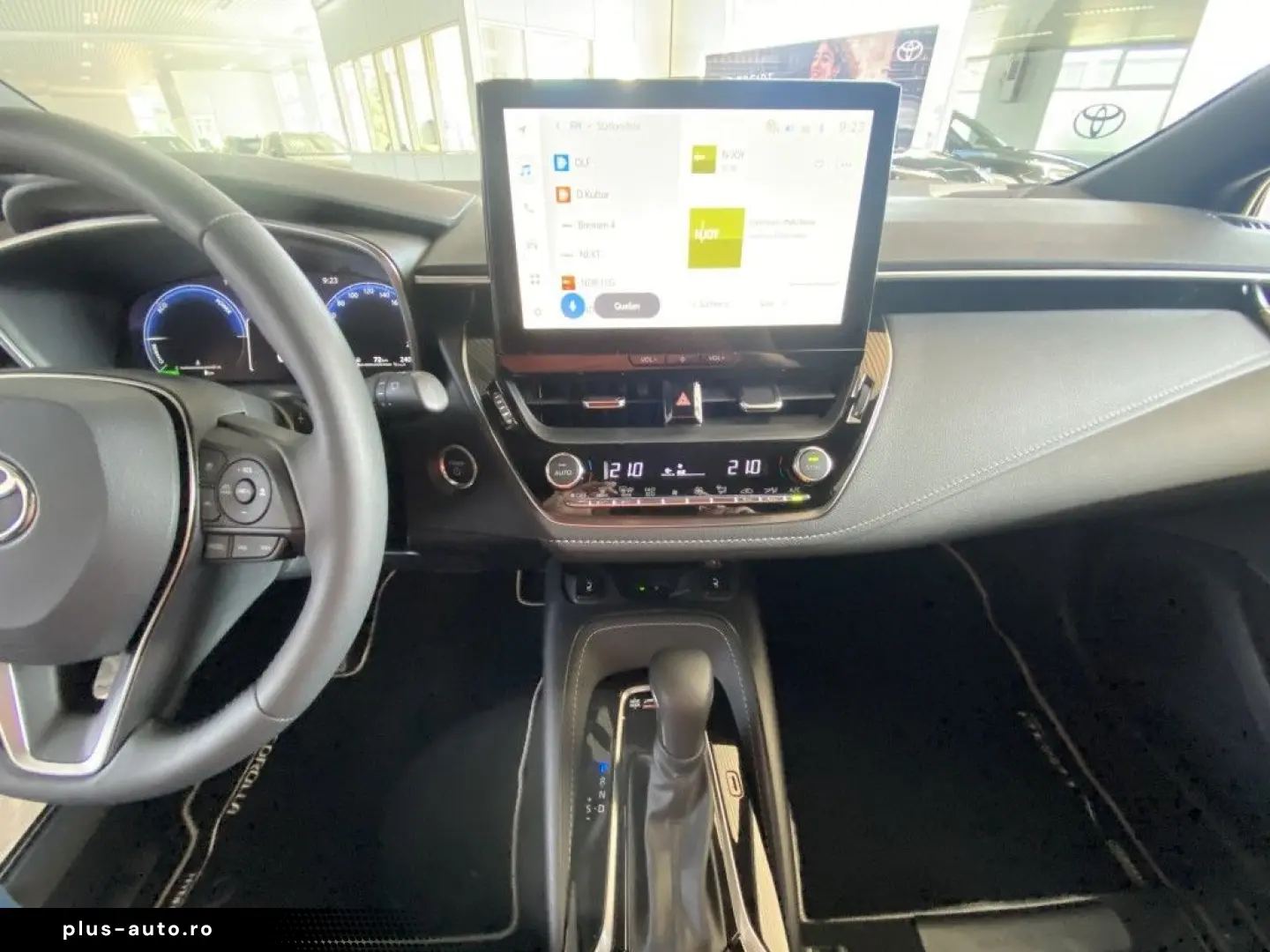 TOYOTA Corolla 2.0 Hybrid Touring Sports Teamplayer