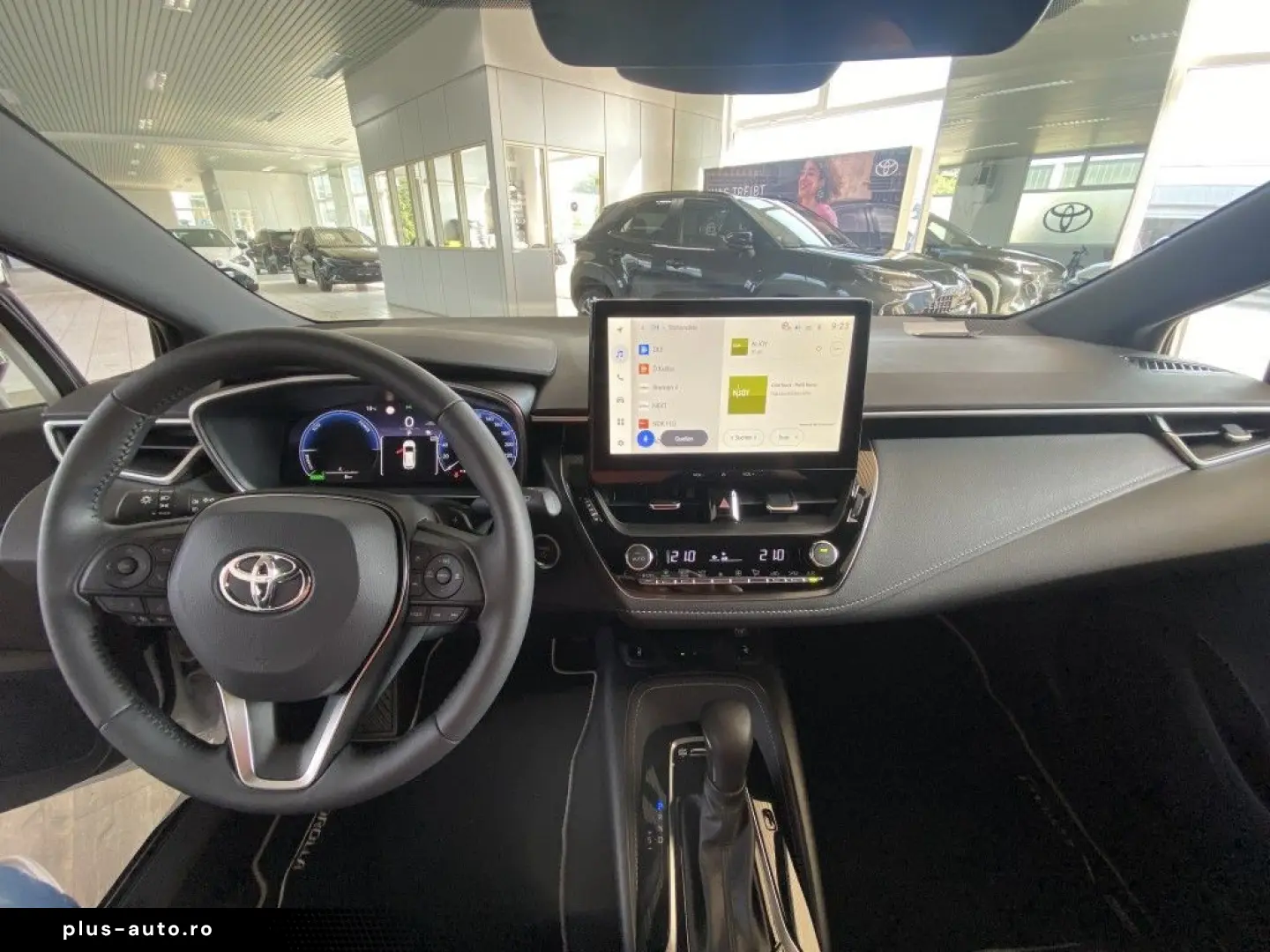 TOYOTA Corolla 2.0 Hybrid Touring Sports Teamplayer