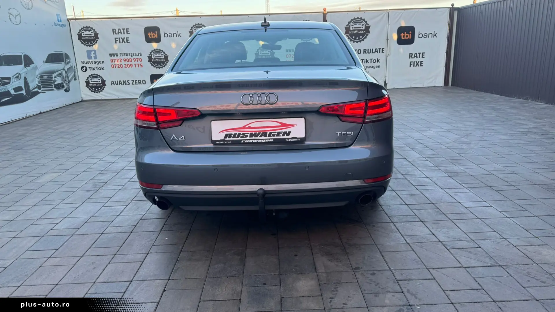 AUDI A4 2016