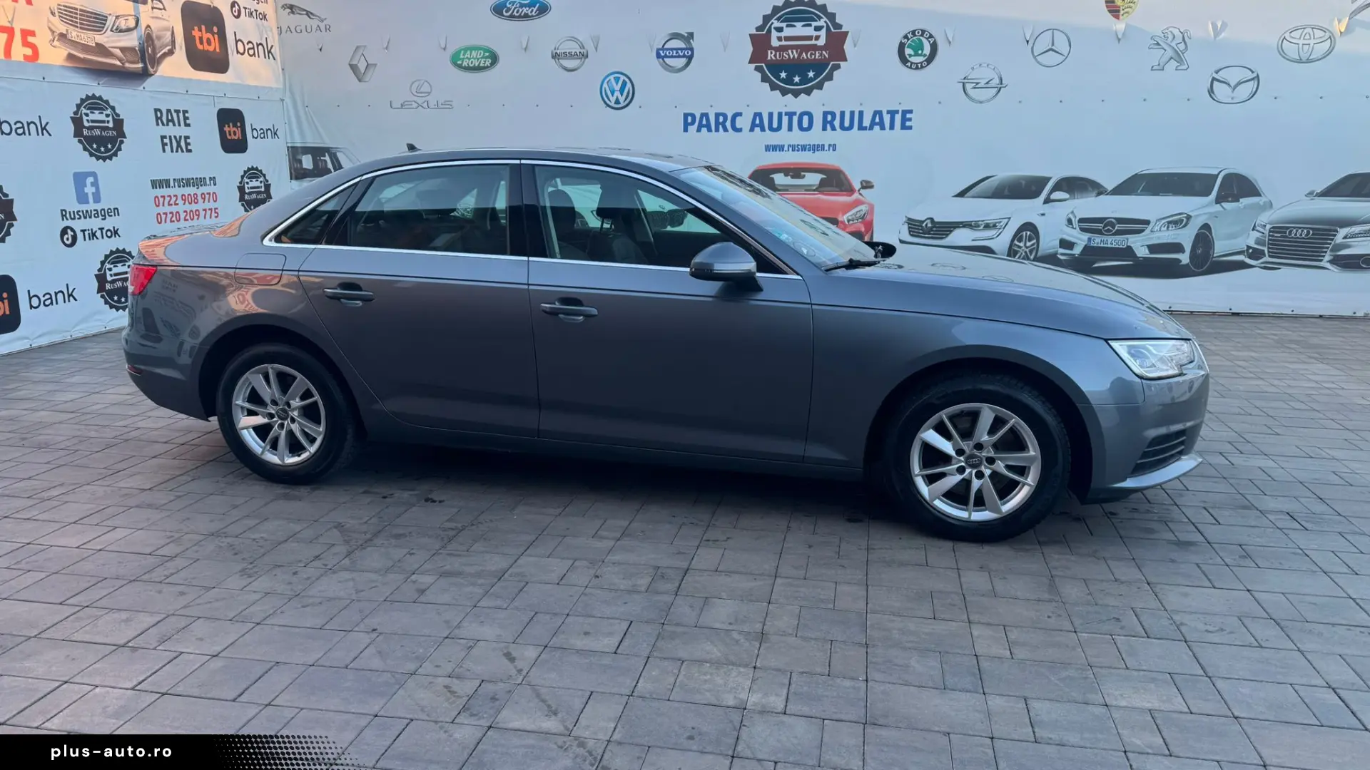 AUDI A4 2016