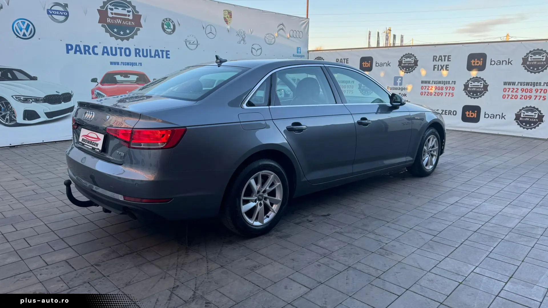 AUDI A4 2016