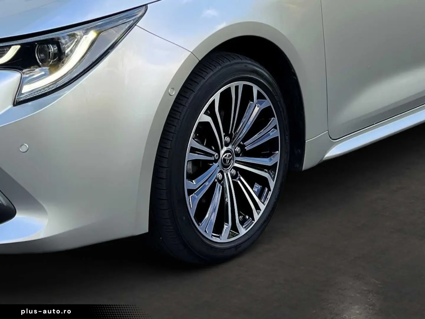 TOYOTA Corolla Touring Sports 1.8 HSD Team D   Technik