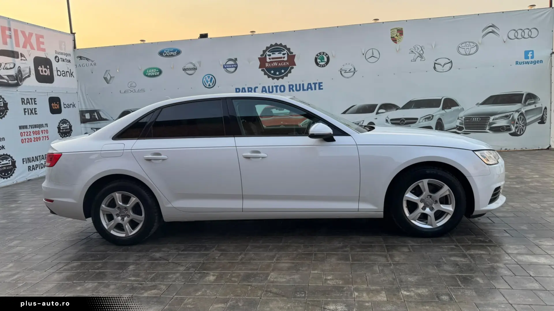 AUDI A4 2017