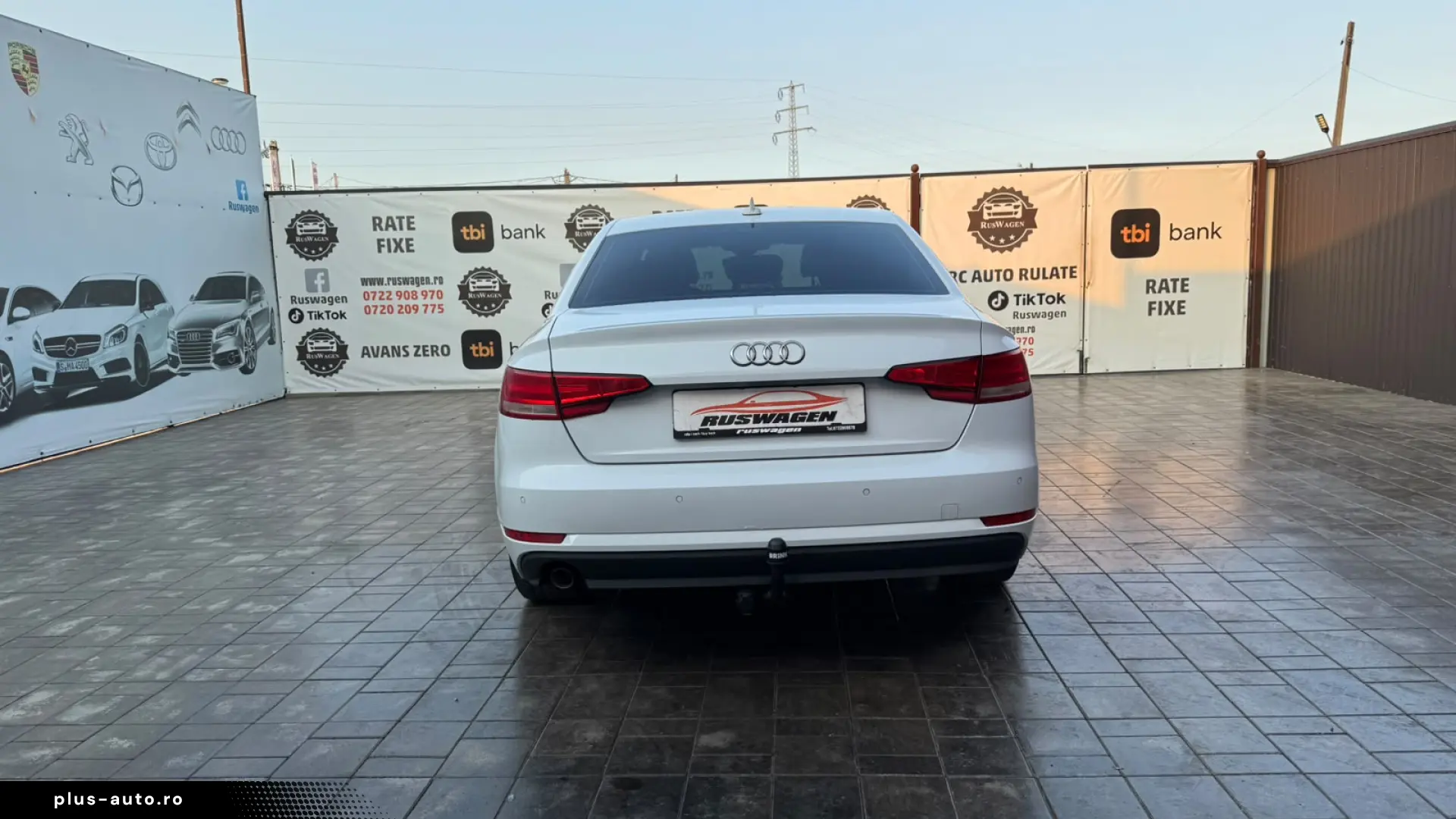 AUDI A4 2017