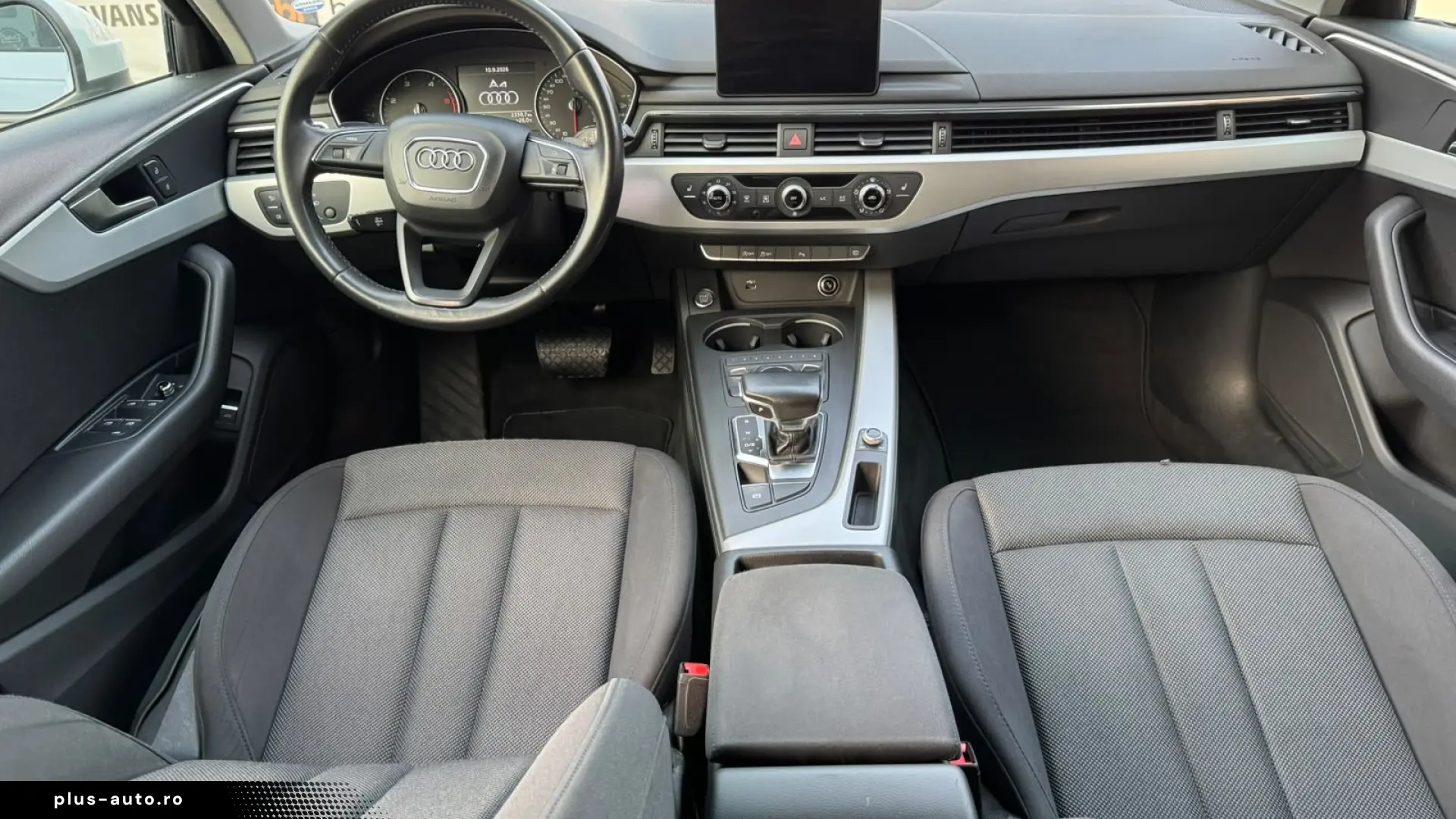 AUDI A4 2017