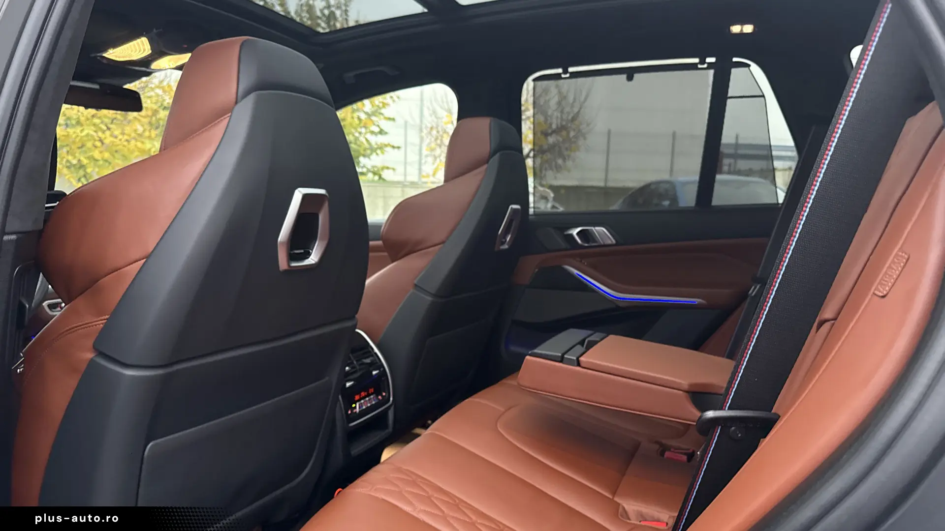 BMW X5 M60 - CARBON - PANORAMIC -MASSAGE