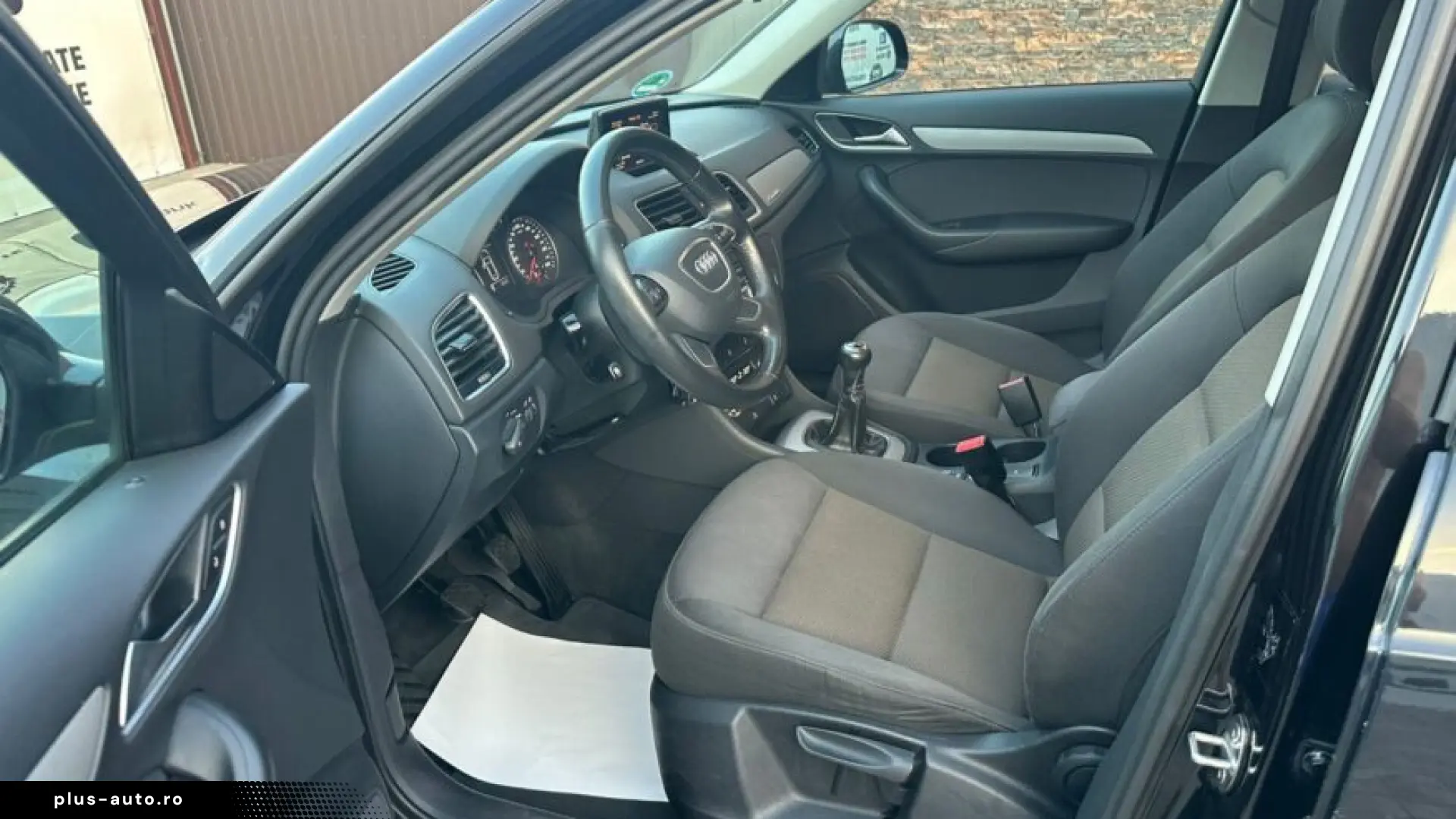 AUDI Q3 2012