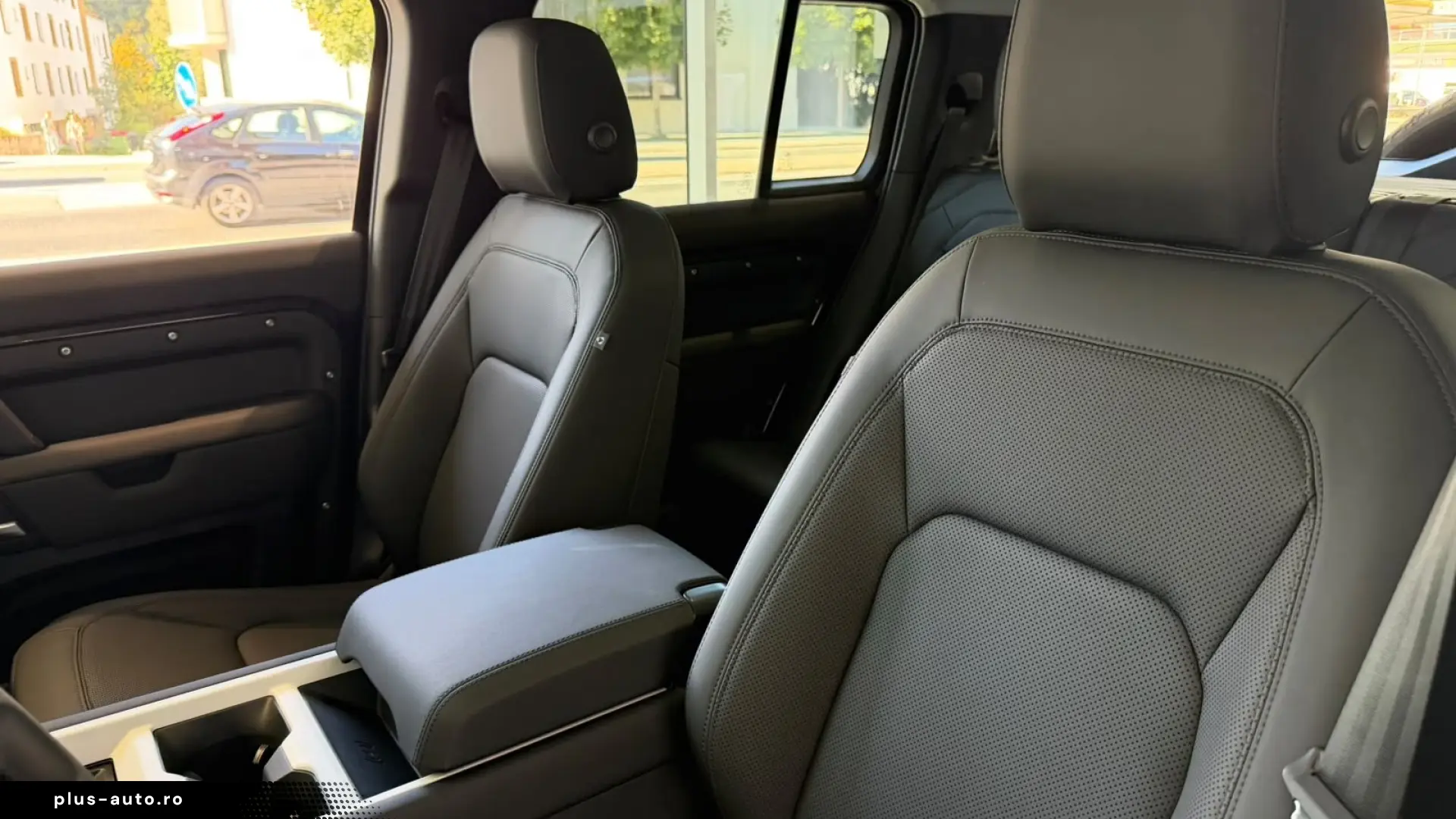 Land Rover Defender 110 S braun-sw AHK