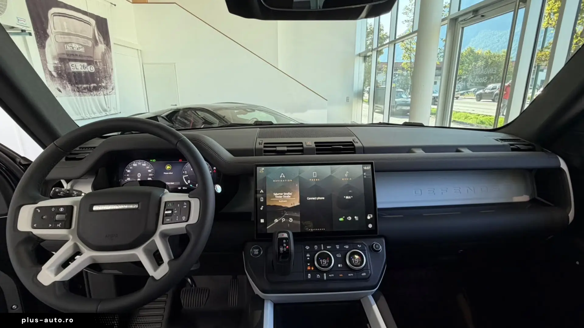 Land Rover Defender 110 S braun-sw AHK