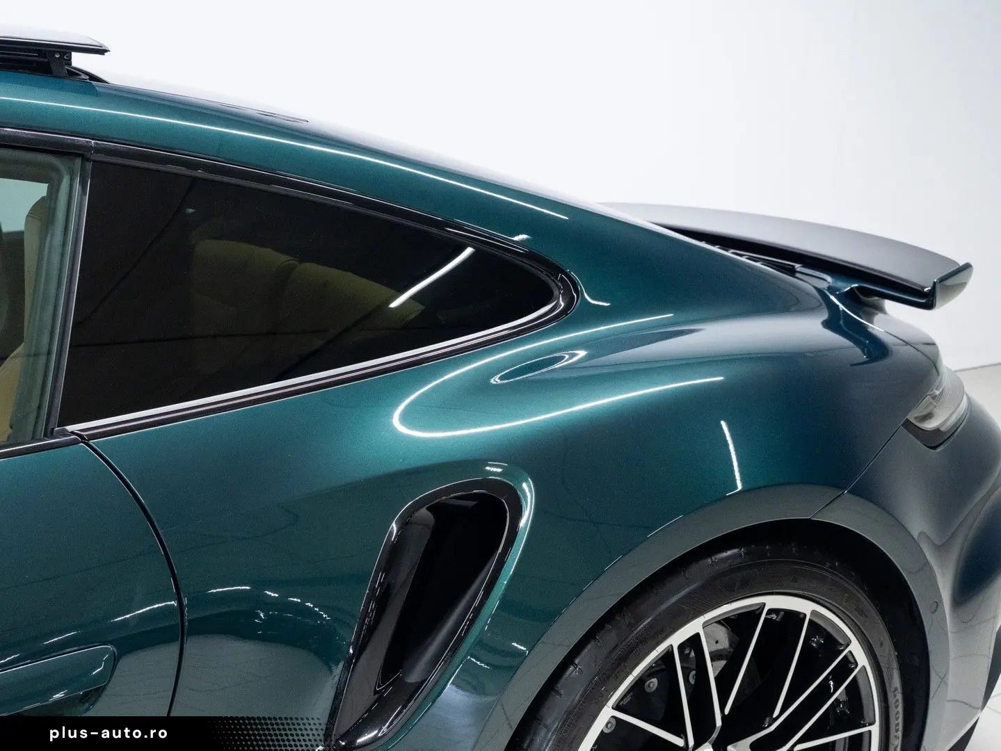 PORSCHE 992 Turbo S
