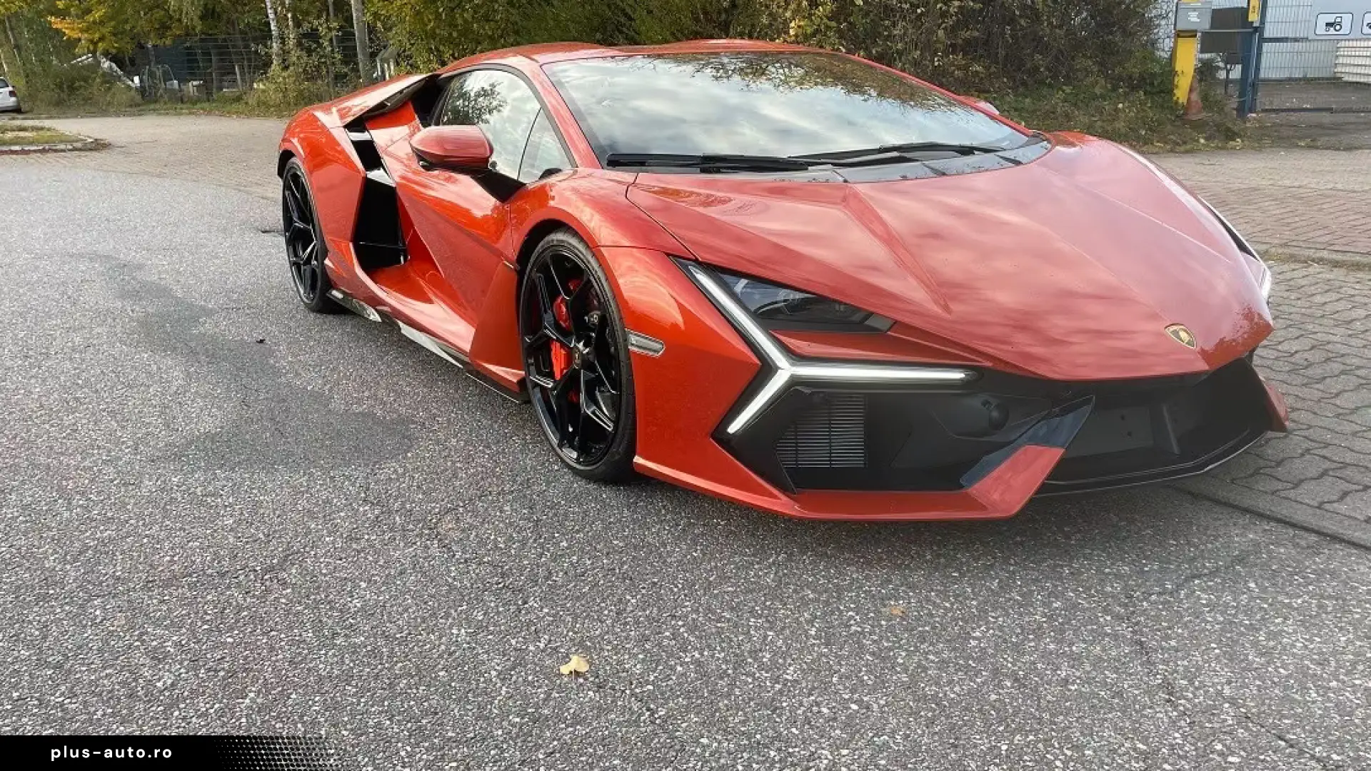 LAMBORGHINI REVUELTO AD PERSONAM  V12 HYBRID 1.016  CARBON