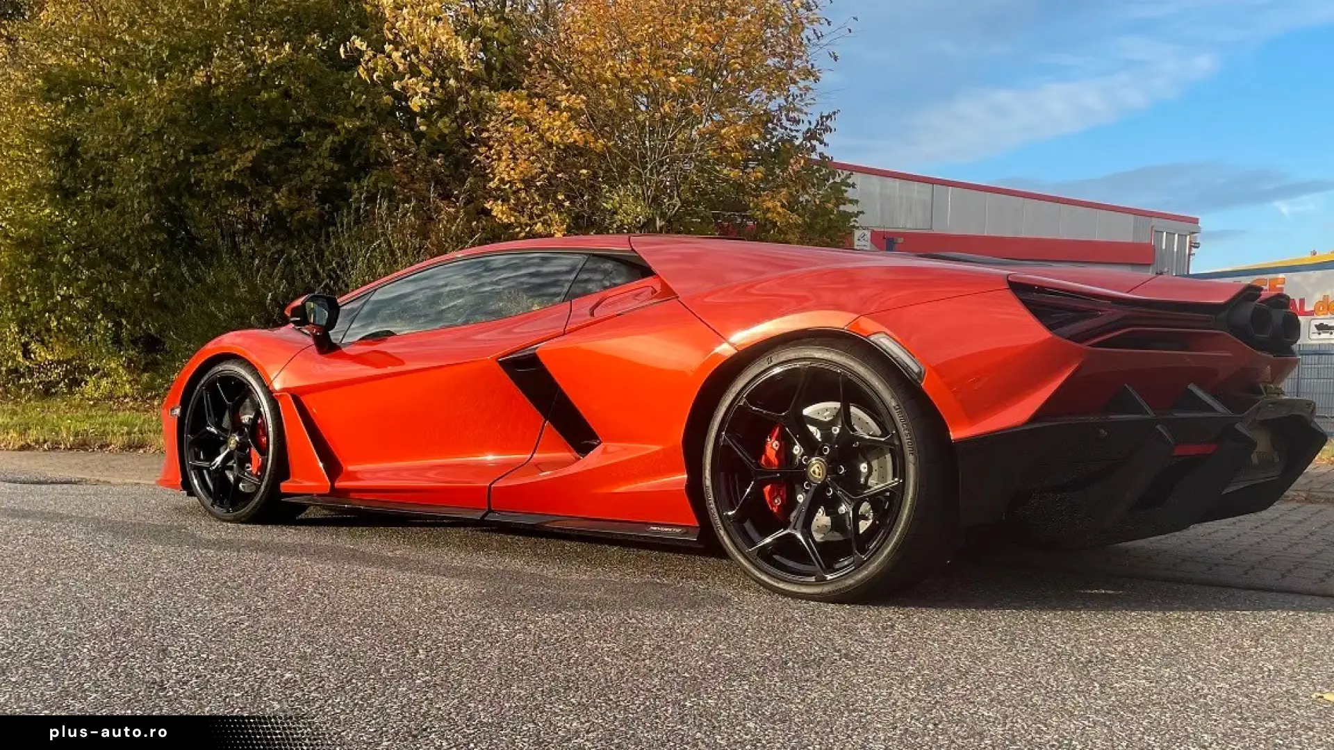 LAMBORGHINI REVUELTO AD PERSONAM  V12 HYBRID 1.016  CARBON