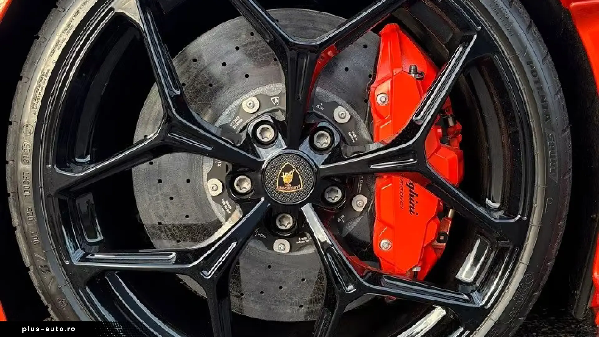 LAMBORGHINI REVUELTO AD PERSONAM  V12 HYBRID 1.016  CARBON