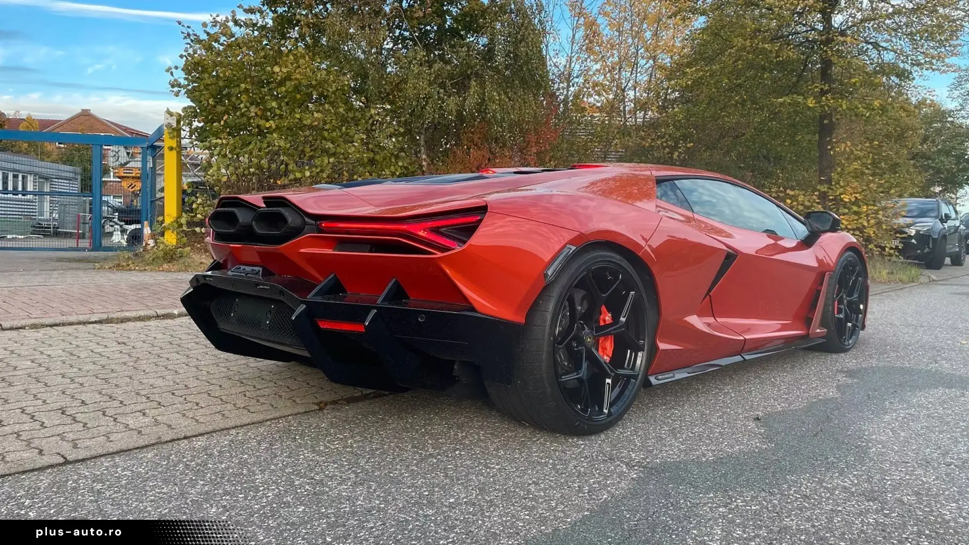 LAMBORGHINI REVUELTO AD PERSONAM  V12 HYBRID 1.016  CARBON