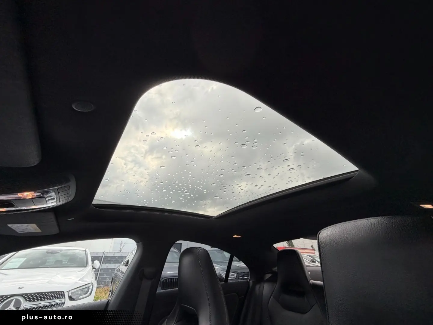 MERCEDES-BENZ CLA 220 d Coupe 8G AMG PANO Mbeam KAMERA StHz