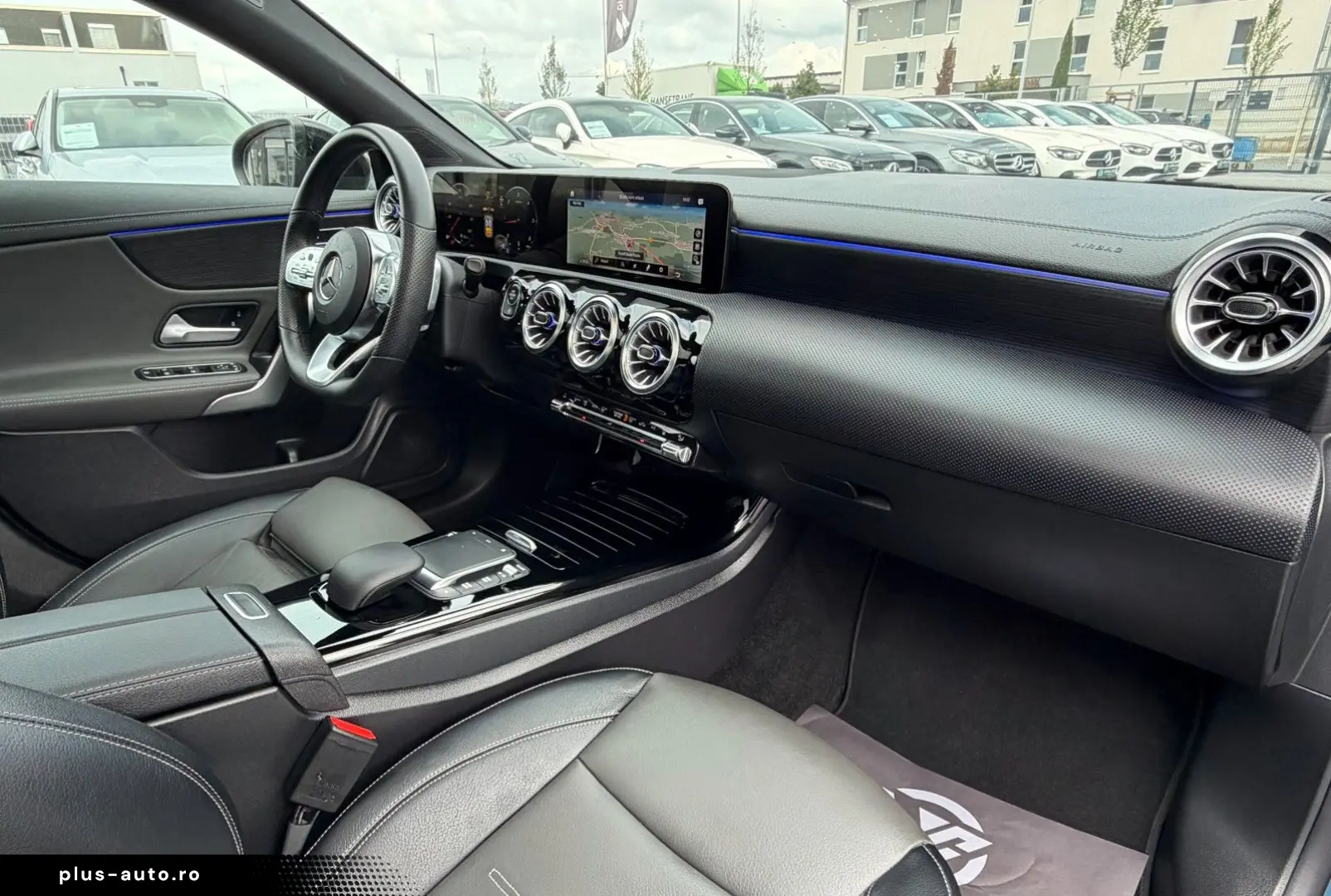 MERCEDES-BENZ CLA 220 d Coupe 8G AMG PANO Mbeam KAMERA StHz