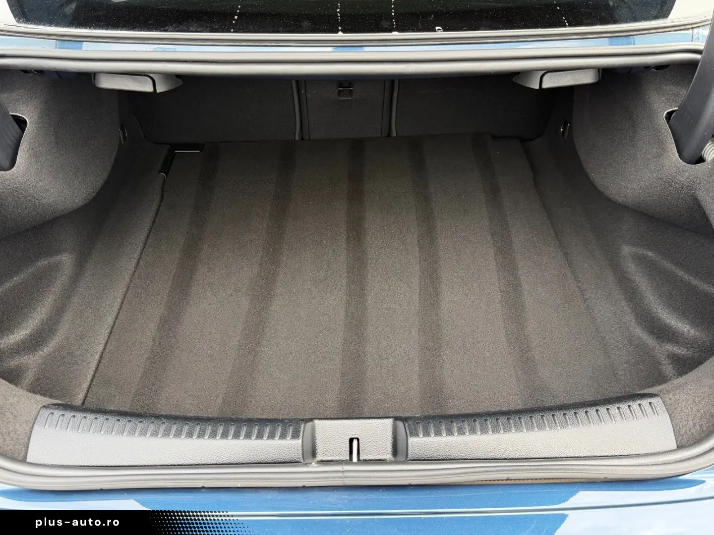 MERCEDES-BENZ CLA 220 d Coupe 8G AMG PANO Mbeam KAMERA StHz