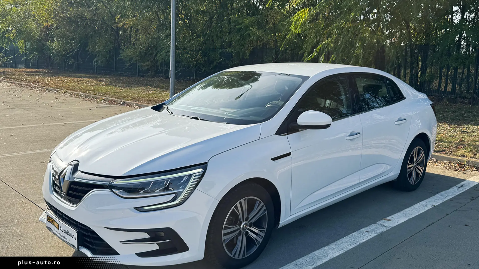 RENAULT Megane 2022 — imagine 2