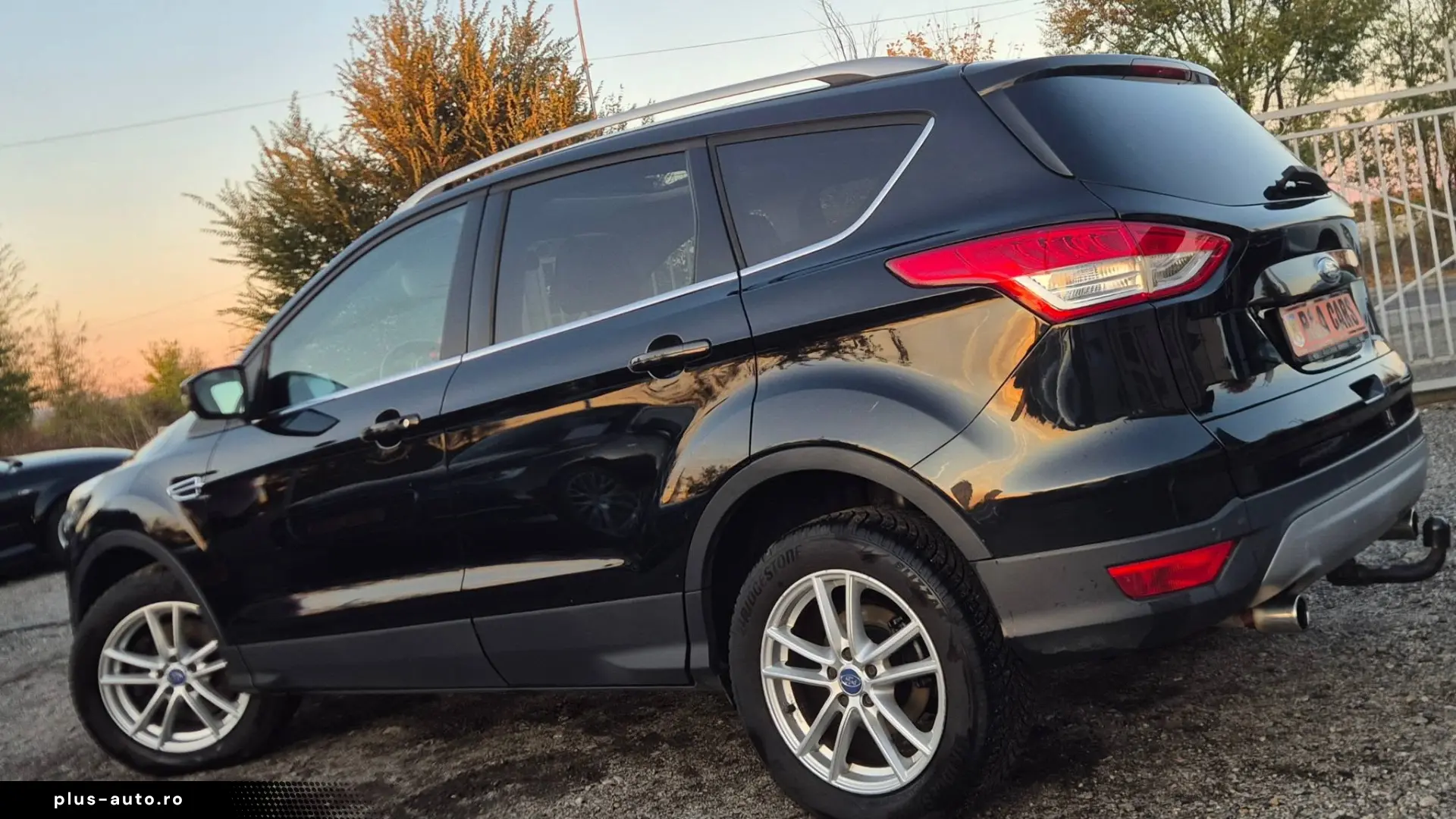 FORD KUGA