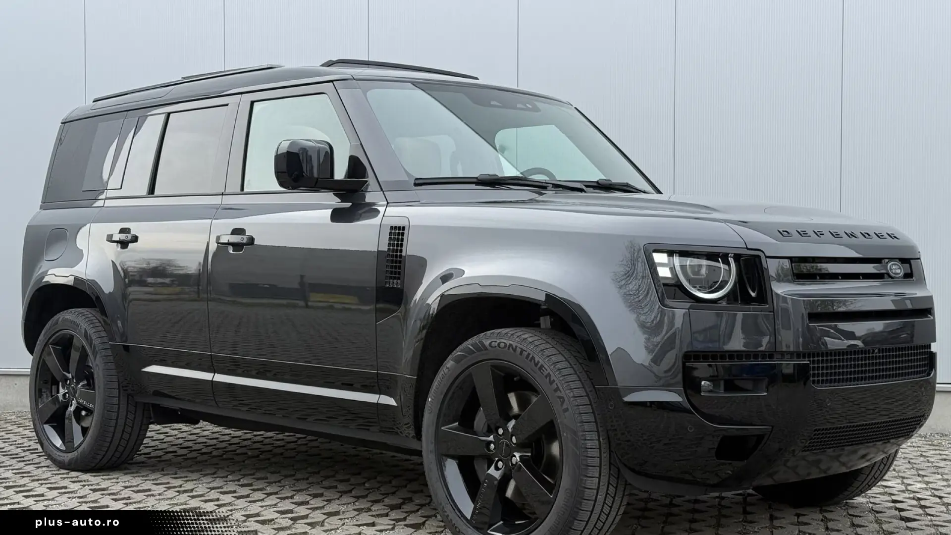 Land Rover Defender 110 P425 HSE X-Dynamic 22