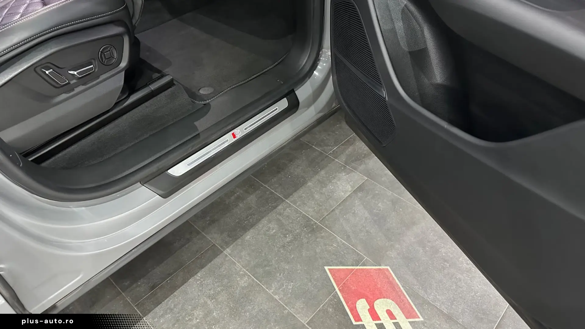 AUDI Q8 50 TDI QUATTRO   COMPETITION PLUS • CARBON