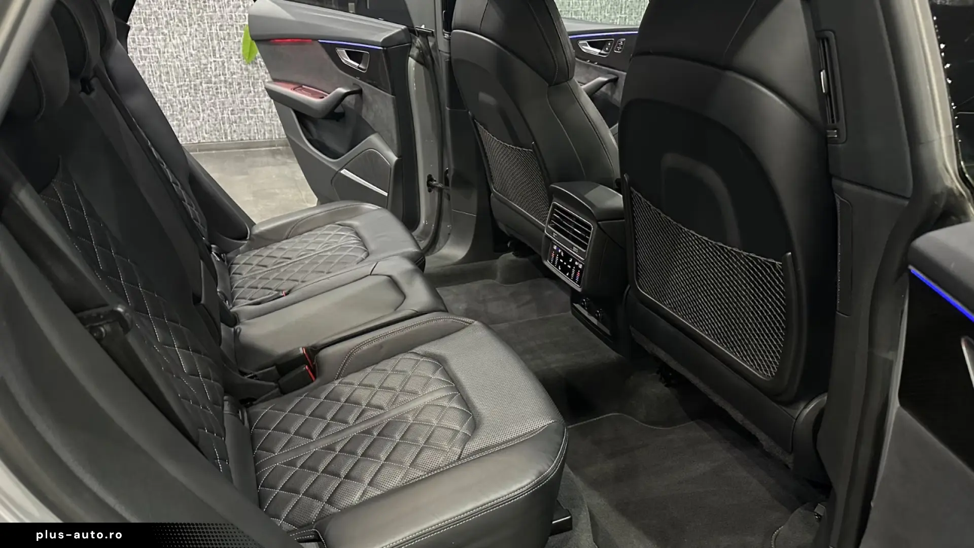 AUDI Q8 50 TDI QUATTRO   COMPETITION PLUS • CARBON