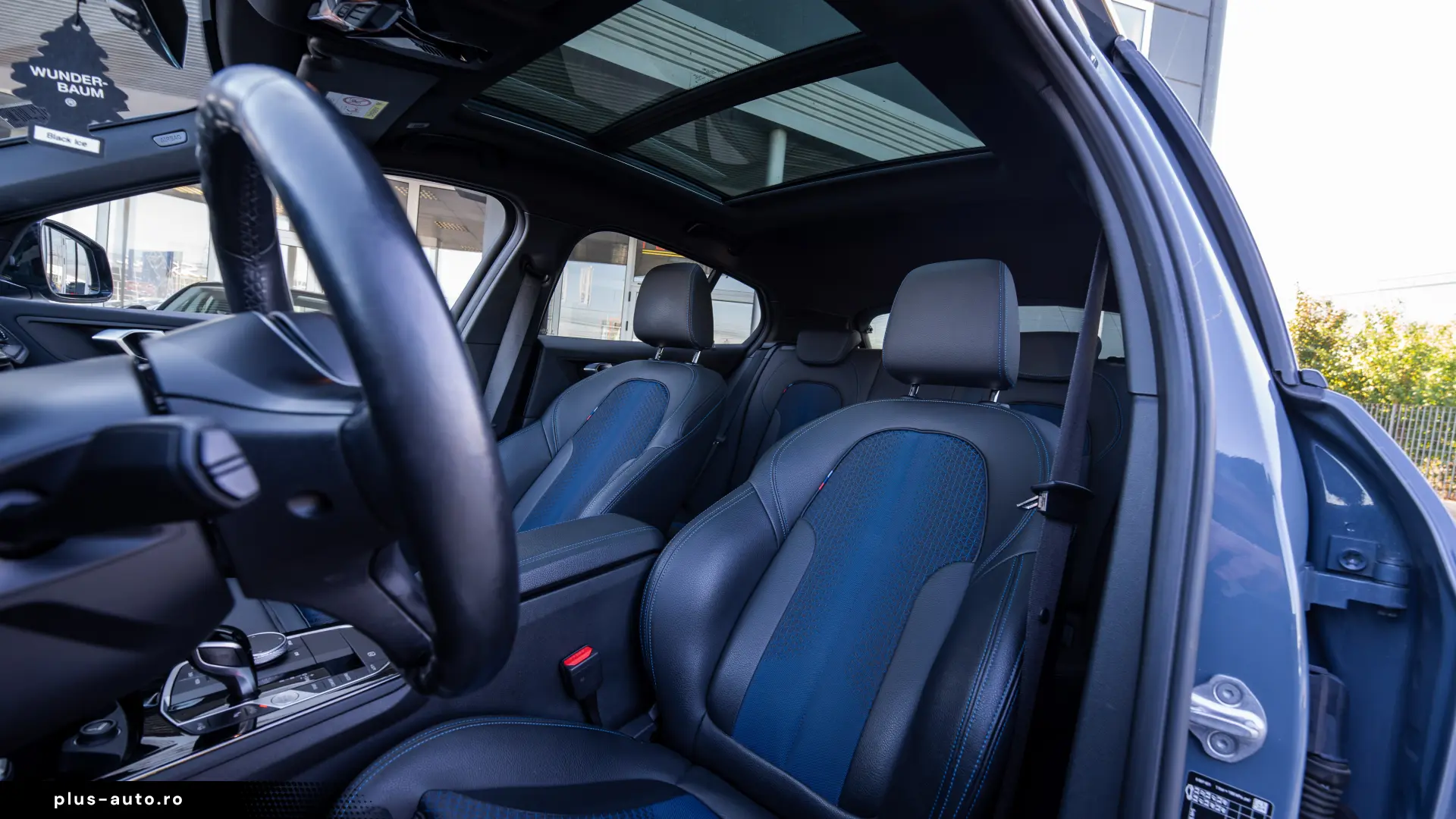BMW 120d xDrive  M Pachet  LED  HiFi