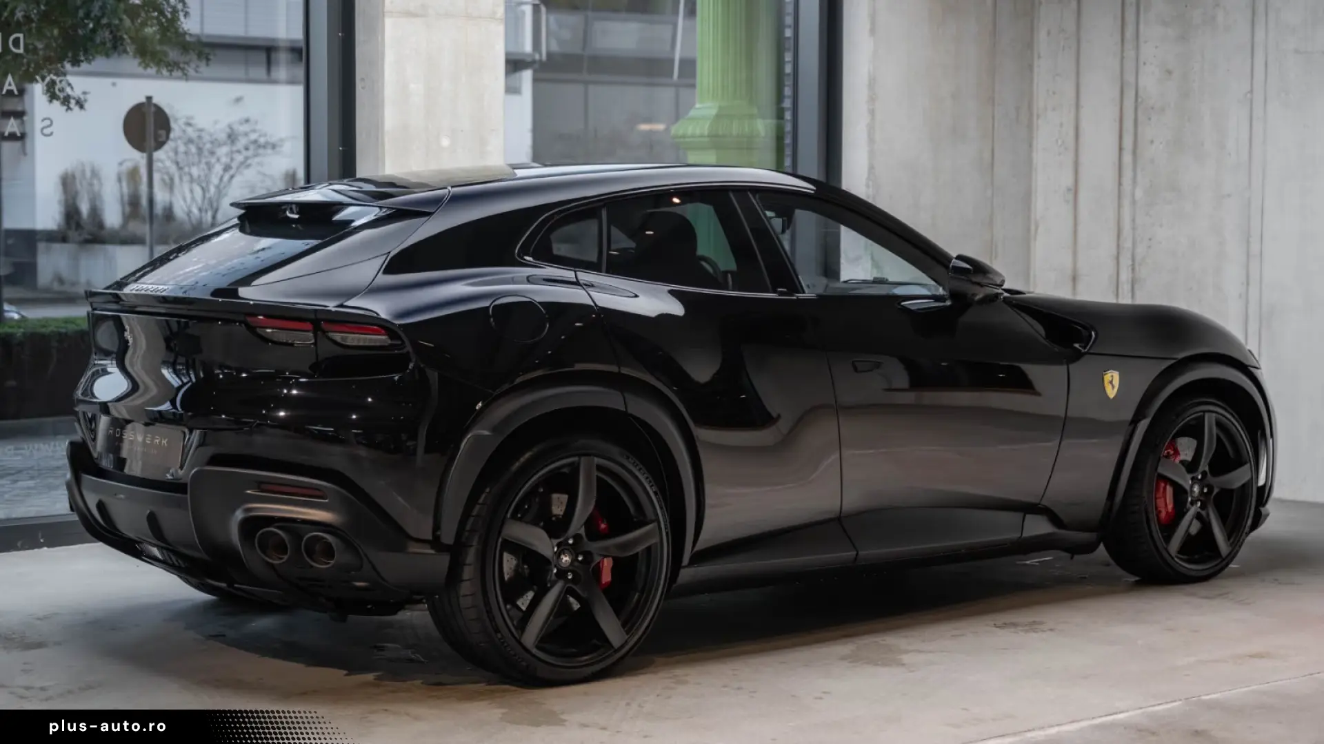 FERRARI PUROSANGUE V12 725 CP 4x4 PANO HUD LIFT FAȚĂ
