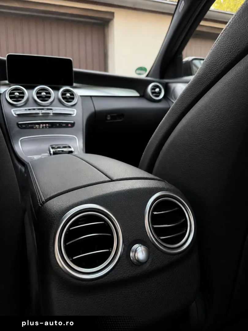 MERCEDES-BENZ C 300 e 4MATIC AMG  Pano