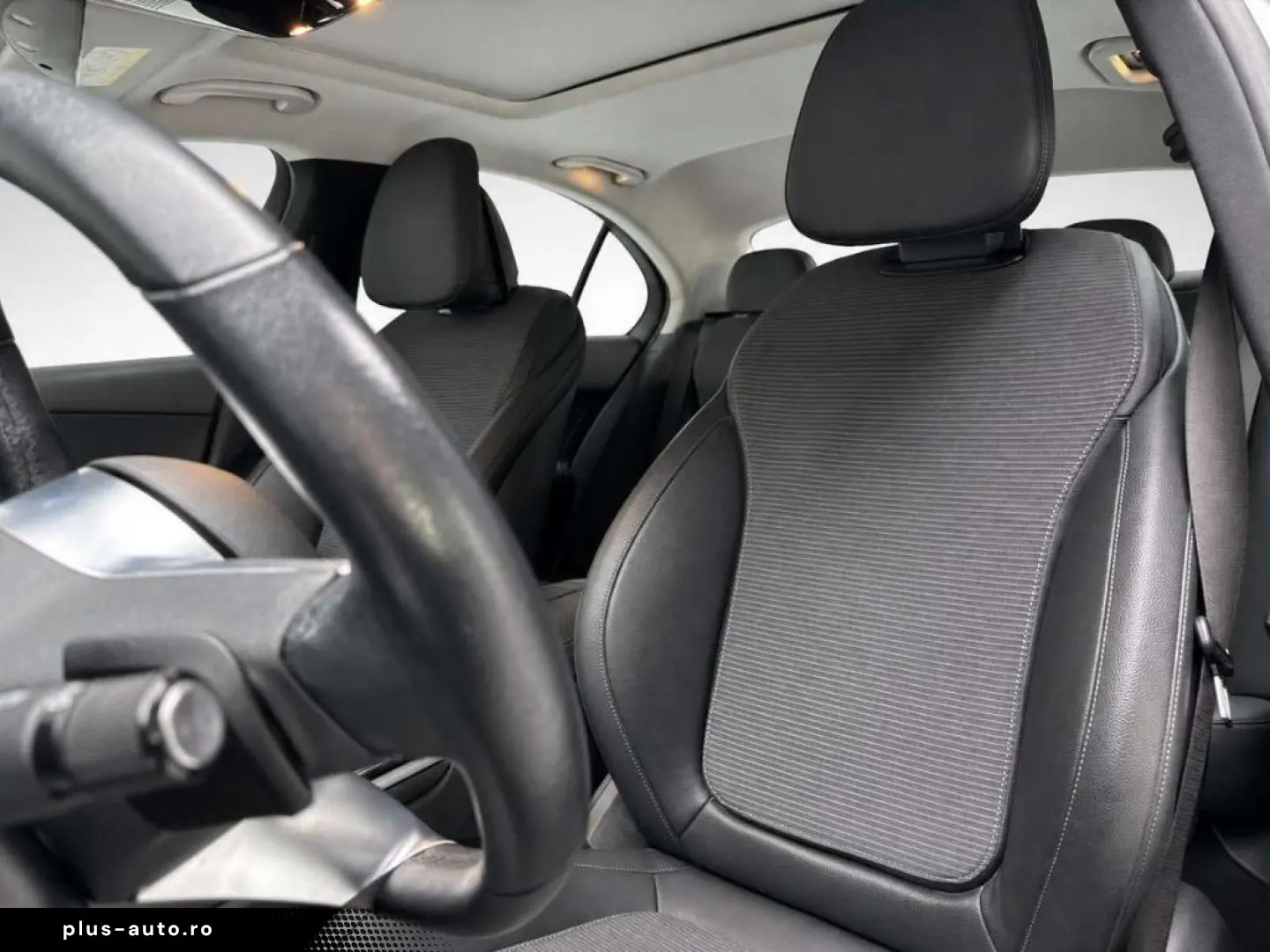 MERCEDES-BENZ C 300 4Matic Business  360